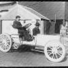 Monsieur Millot sur Peugeot - 1902